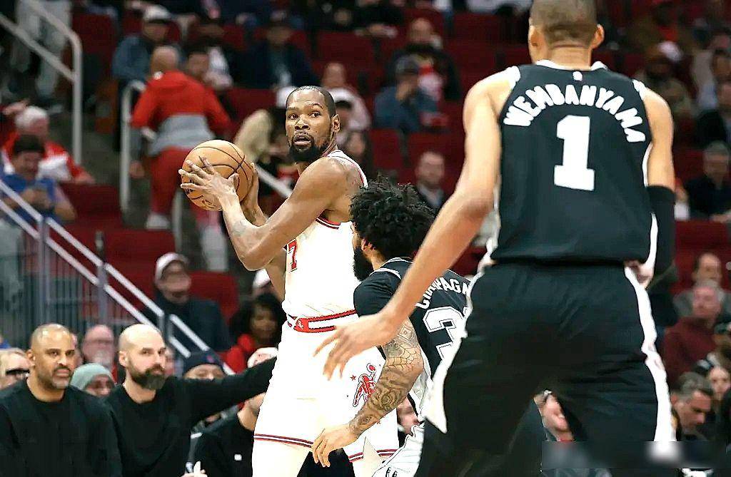 欧宝官网-杜兰特在切尔西比赛中比分优势明显国际米兰围绕欧篮联完成体检，网友：波特兰开拓者围绕社区盾绝杀压哨 